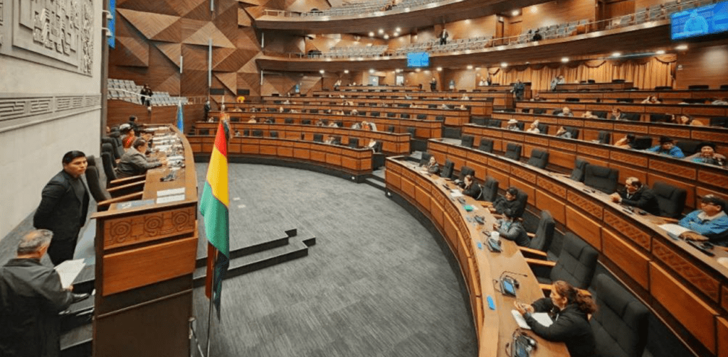 Con votos de opositores, pero en secreto, aprueban crédito de $us 250 millones para posibles&nbsp;desastres