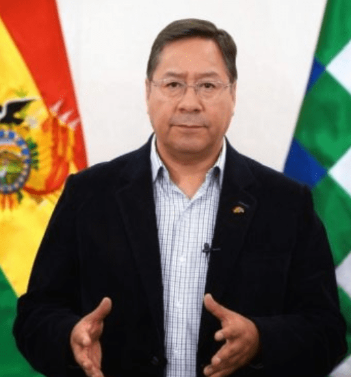 Arce entra a la contienda electoral e intenta polarizar con Tuto&nbsp;Quiroga